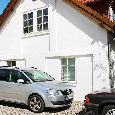 8 Person In Appartamento *